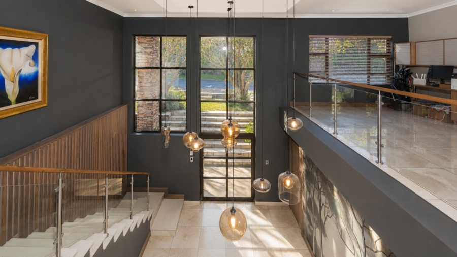 8 Bedroom Property for Sale in Birdwood Estate North West